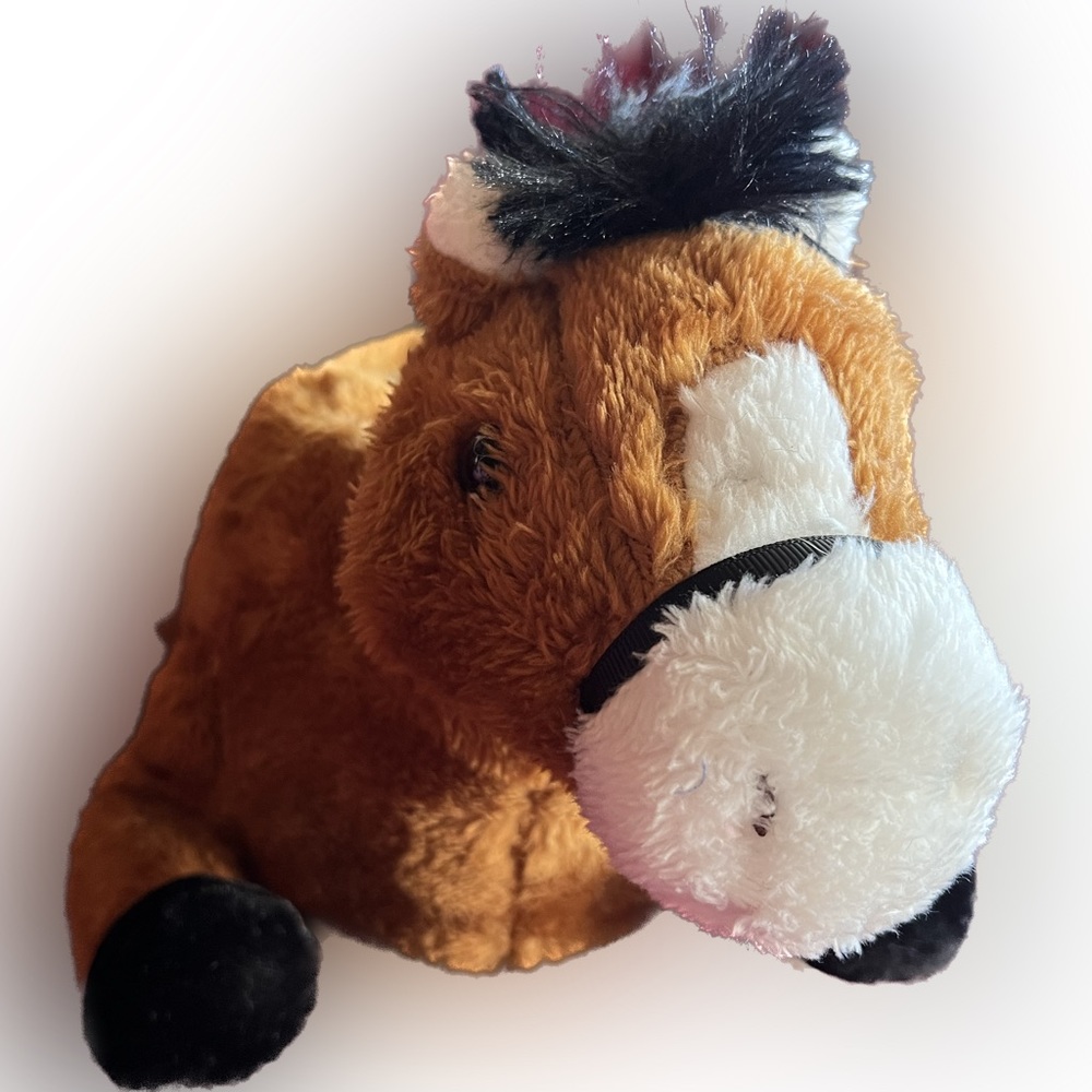 Adorable horse Easter basket